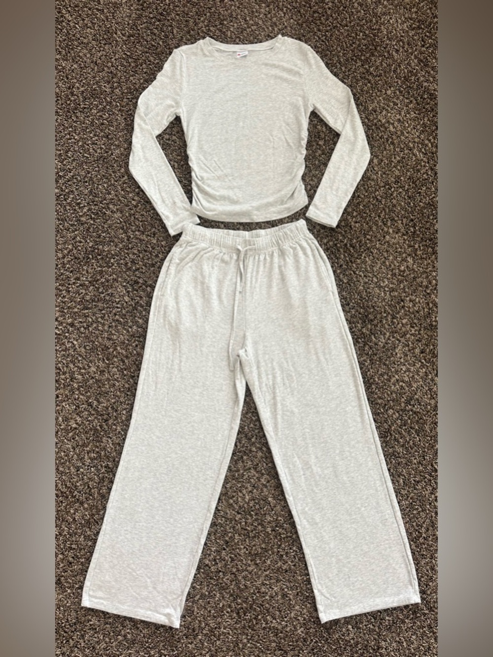 WIHOLL Lounge Sets Women 2 Piece Long Sleeve, Ruched Wide Leg Pants SMALL - Picture 3 of 9